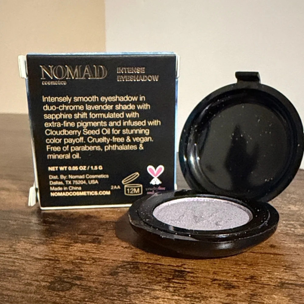 3/$15 🌸 Nomad Iceland Fire & Ice Lavender Eyeshadow
